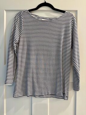 Vineyard Vines Navy and White Striped Long Sleeve Top